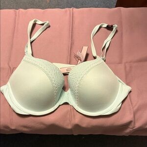 Victoria's Secret Mint Lace Bra